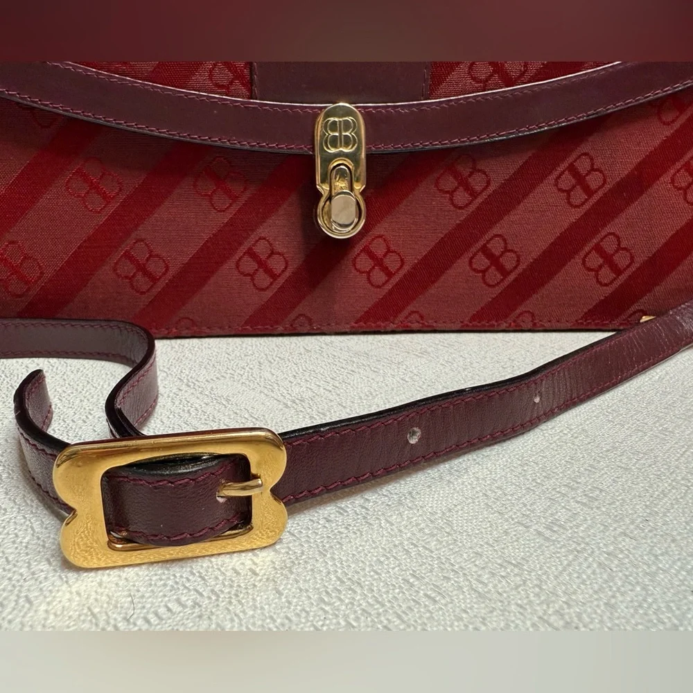 Vintage Balenciaga Clutch-see callouts - Picture 13 of 14